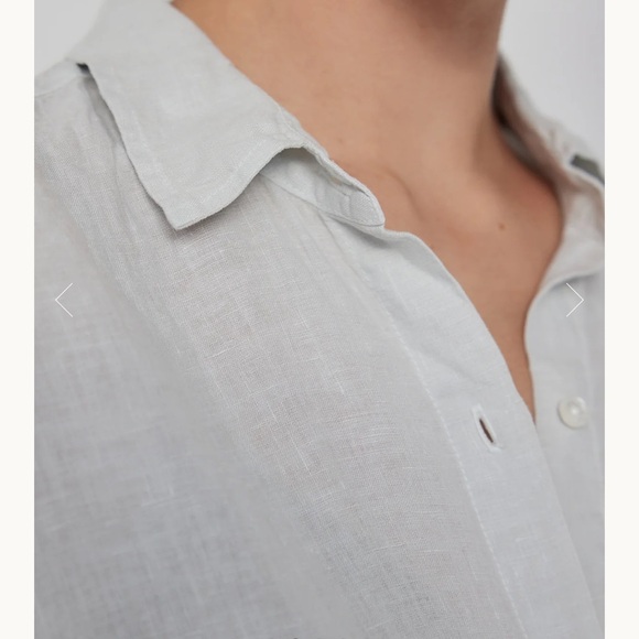 Velvet by Graham & Spencer - off-white short sleeve button-down - Picture 5 of 7
